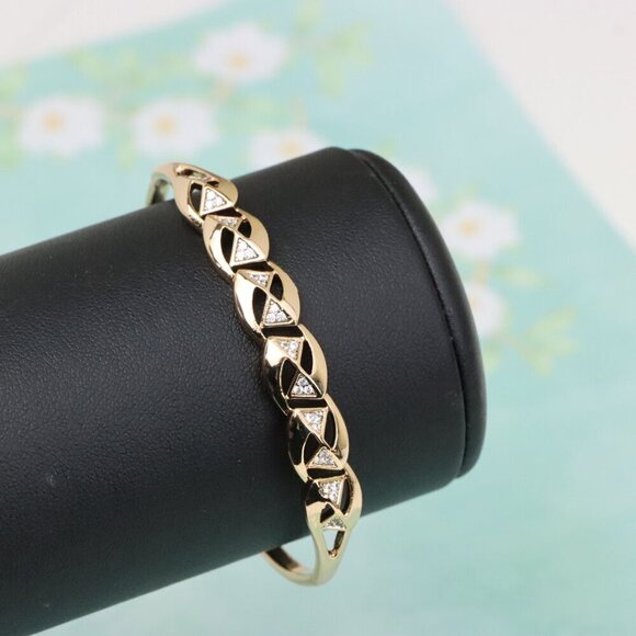 Elegant Rose Gold Bangle with Geometric Triangle Detailing, XPBL0519 - Picture 6 of 12